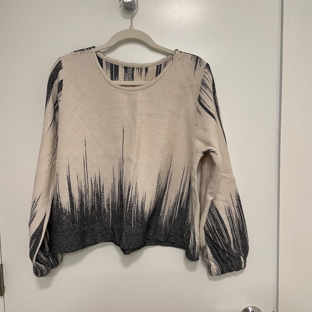 Jamie + the Jones Chroma Poof Sweater M